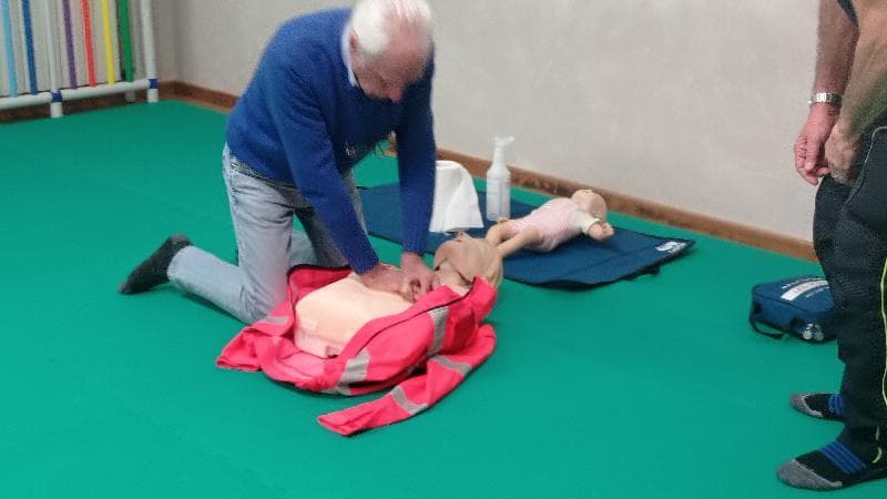 Corso DAE 2024 - Foto 12