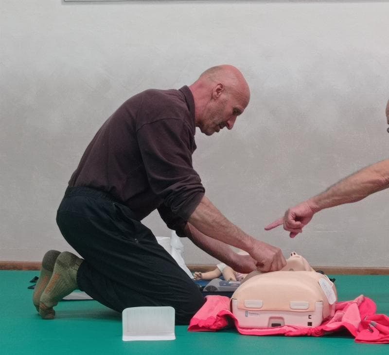 Corso DAE 2024 - Foto 15